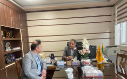 دیدار آقای دکتر جعفری کفاش با معاون اداره برق برای رفع قطعی برق به بعد از وقت اداری